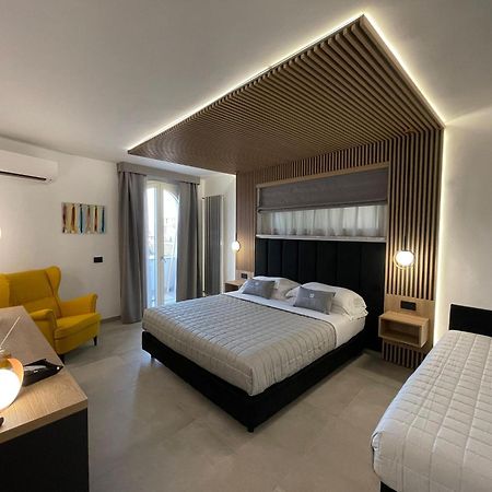 Taormina Rooms Centro Storico ภายนอก รูปภาพ