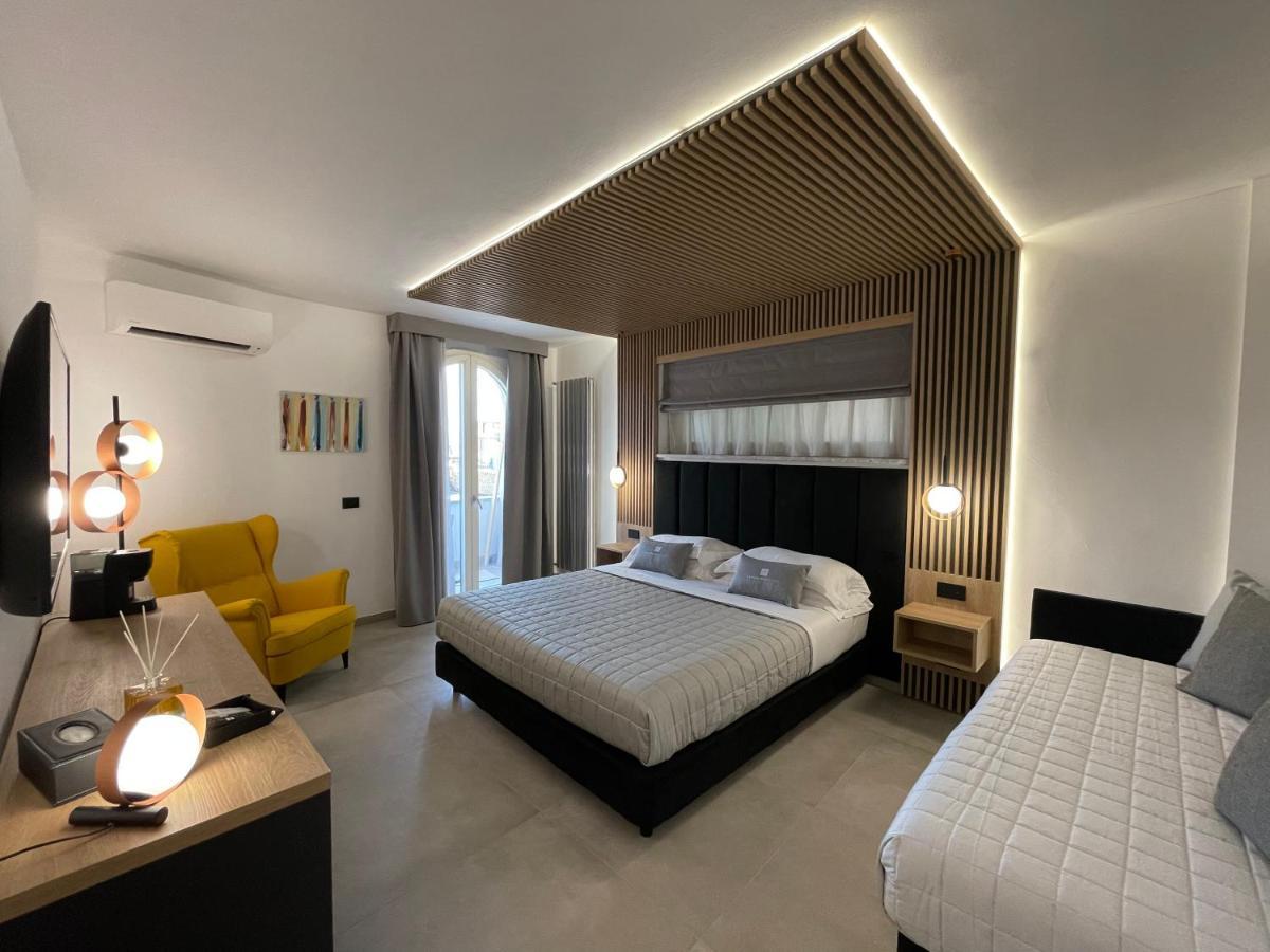 Taormina Rooms Centro Storico ภายนอก รูปภาพ