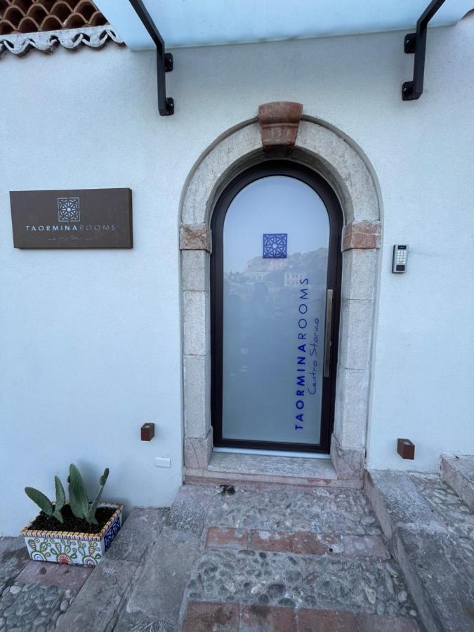 Taormina Rooms Centro Storico ภายนอก รูปภาพ
