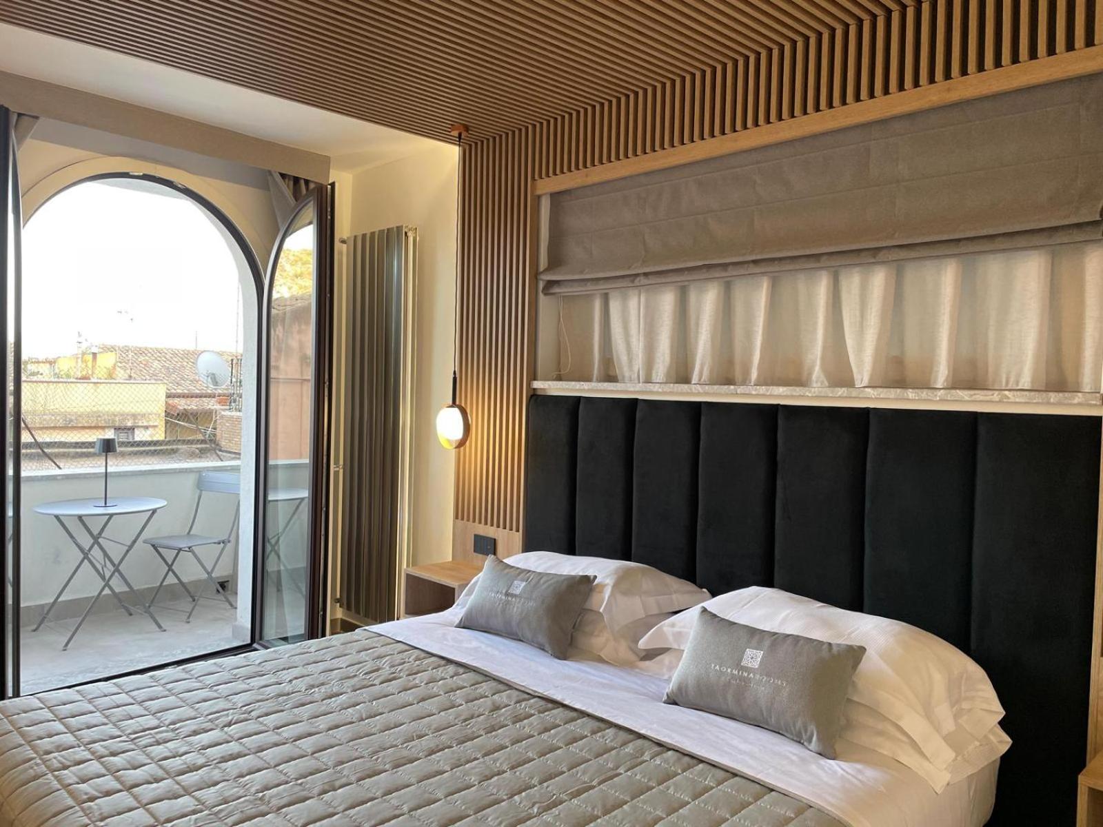 Taormina Rooms Centro Storico ภายนอก รูปภาพ