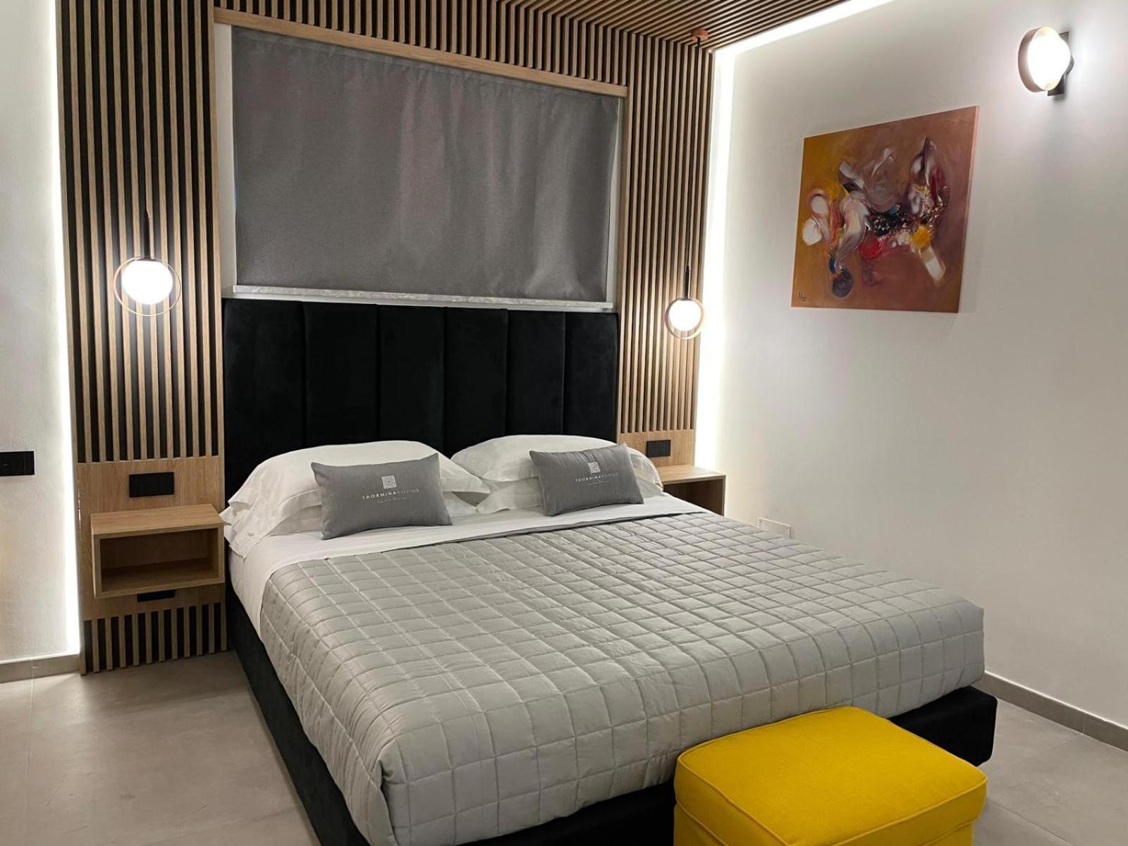 Taormina Rooms Centro Storico ภายนอก รูปภาพ
