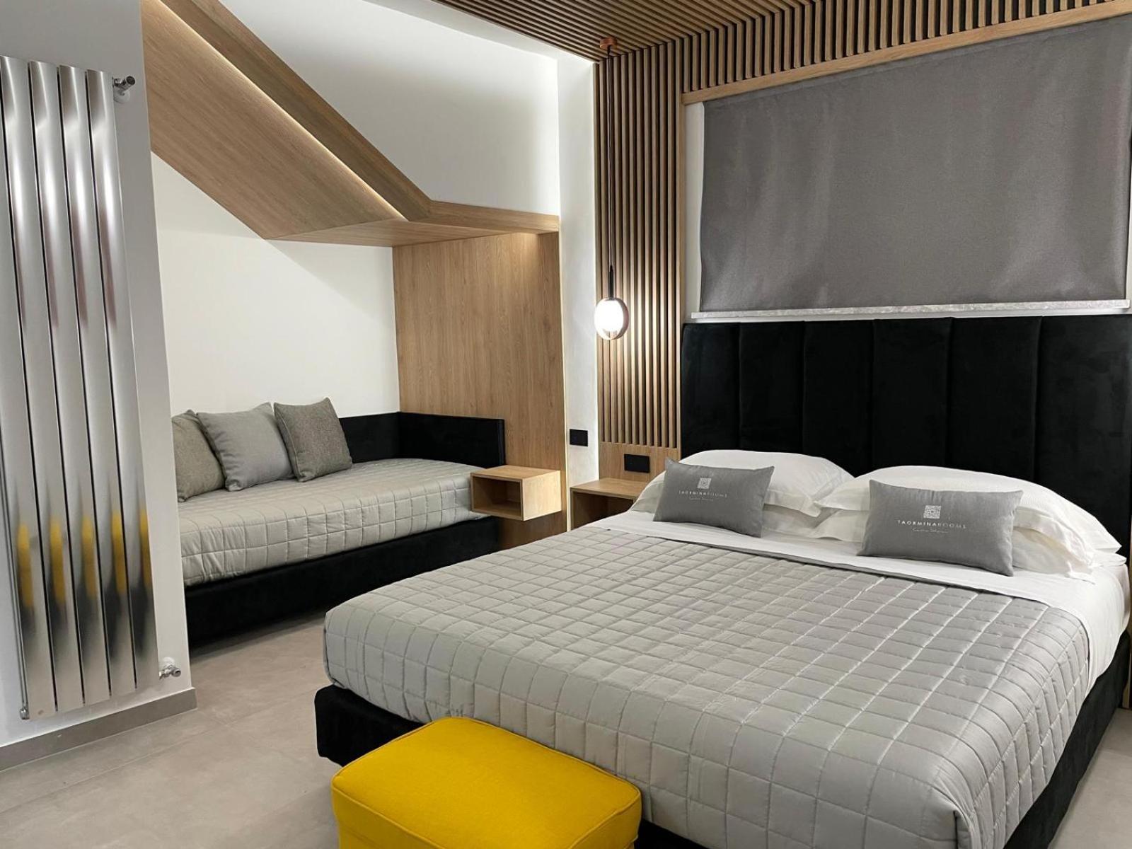 Taormina Rooms Centro Storico ภายนอก รูปภาพ