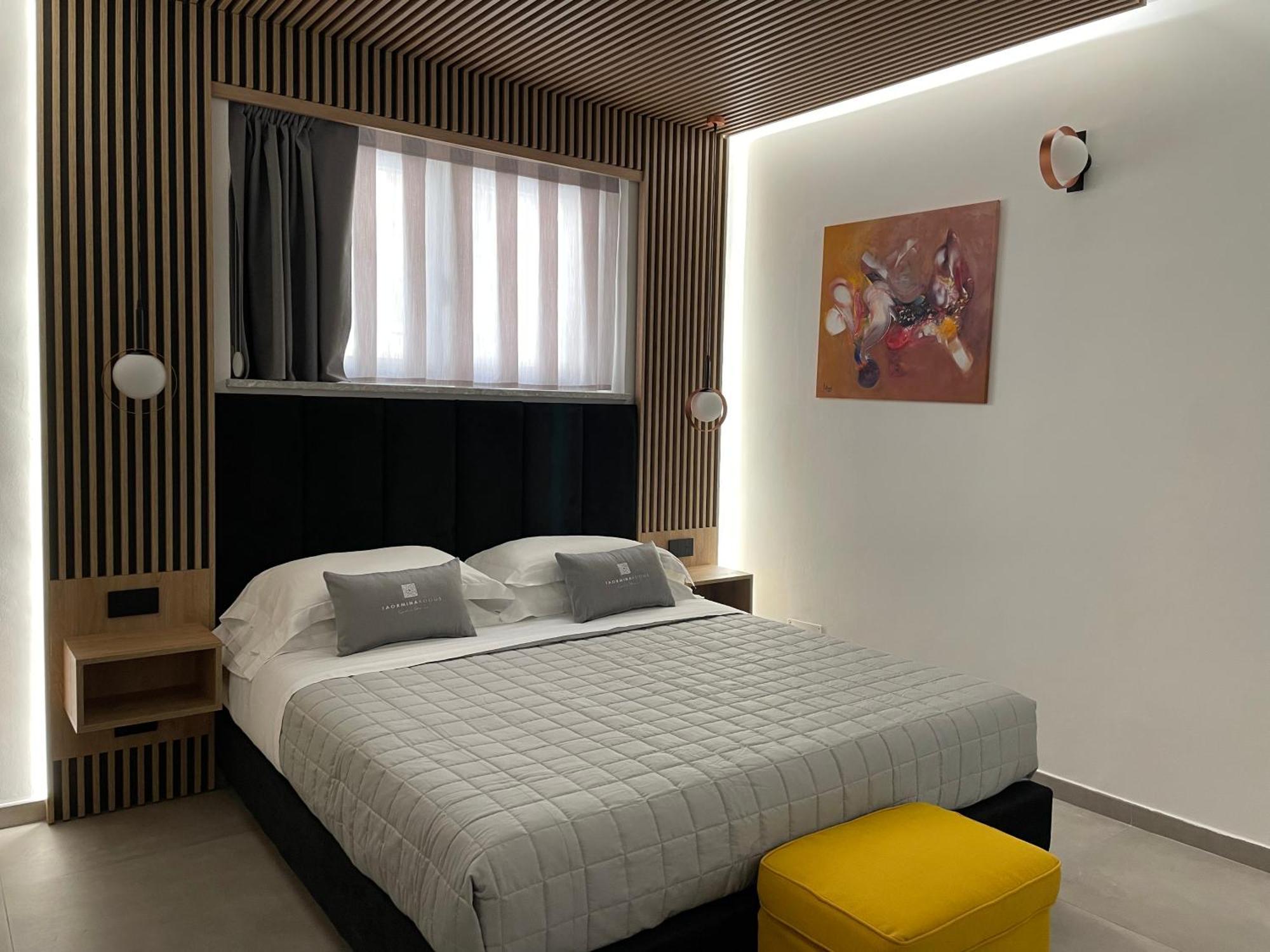 Taormina Rooms Centro Storico ภายนอก รูปภาพ