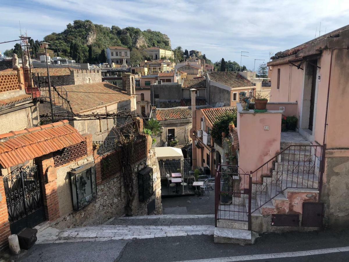 Taormina Rooms Centro Storico ภายนอก รูปภาพ